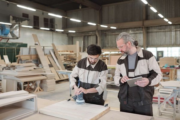 Quel modèle de tablette Microsoft Surface est le plus adapté pour les artistes numériques ?